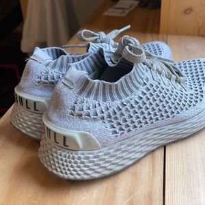 NO BULL knit runners workout shoes